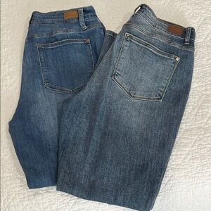 Judy Blue Dark Wash Skinny Capri Jeans with Contrast Stitching